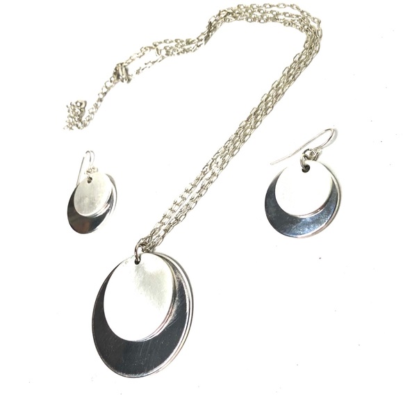 Jewelry - 3/$15 Silver Tone 3 Piece Necklace & Earrings Set